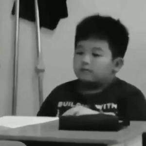 澳门宾利影视娱乐有限公司
